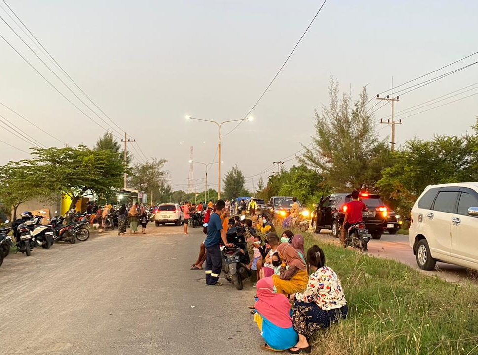 Gas Menyelimuti Pemukiman, Warga Sekitar TBBM Tuban Ngungsi