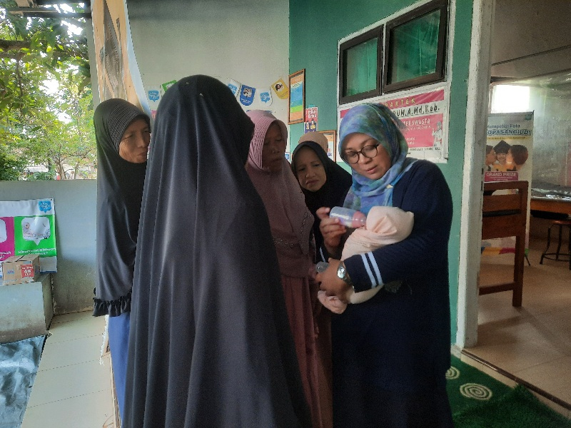 Bayi Mungil Dibuang di Teras Rumah Praktek Perawat di&nbsp;Tuban